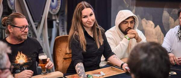 Zahrajte si poker v Grand Casinu Aš