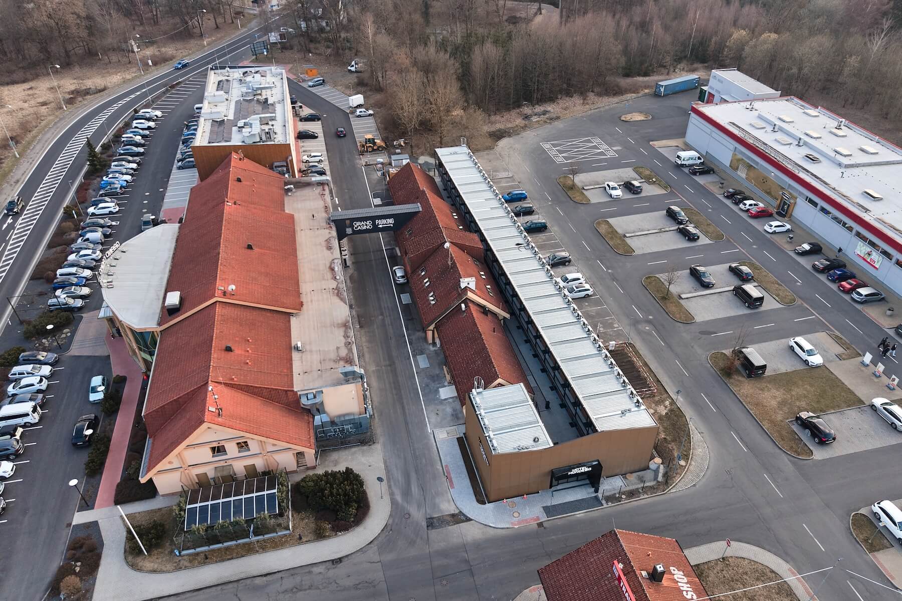 Letecký pohled na Mondeso Hotel