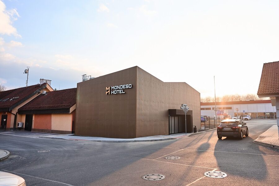 U Grand Casina Aš vyrostl zbrusu nový Mondeso Hotel