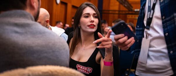 Srdcová královna PokerAreny Jessica Kazimírová na WSOPE 2026