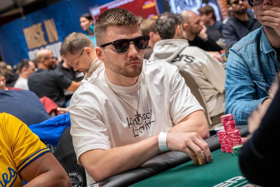 Dominik Matejka ve finále WSOPE 2026 Openeru