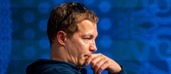 Jan Ticháček posledním Čechem v Main Eventu WSOPE 2026 Praha