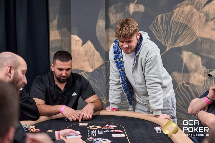 Poker v&nbsp;Grand Casinu Aš