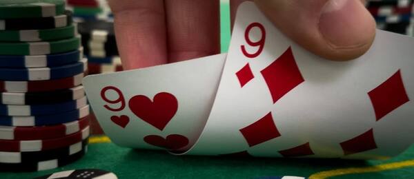 Jak nehrát 3-bet se středním párem