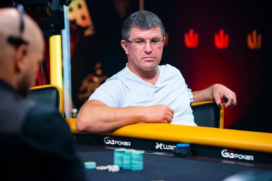 Leon Tsoukernik si zahrál také na Triton Poker Series