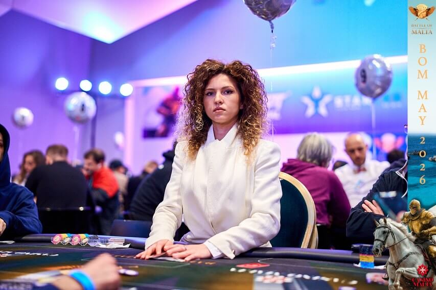 Pokerová dealerka v&nbsp;Casino Malta