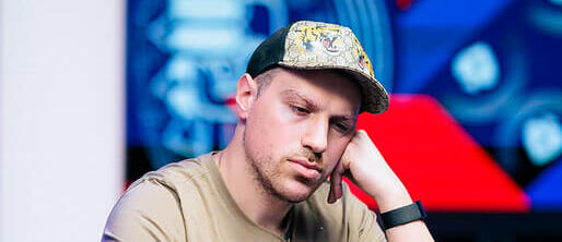 Artur Martirosian smolným bubble boyem WSOP $100k High Rolleru