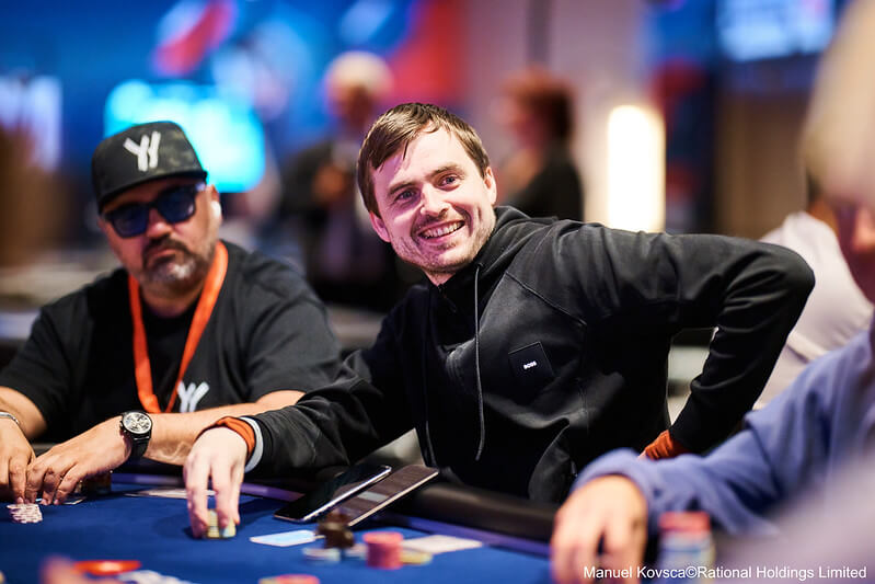 Neúnavný Martin Kabrhel postoupil v&nbsp;$250K SHR