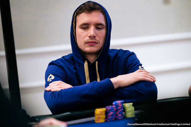 Roman Hrabec už má jisté ITM v&nbsp;$10K Mystery Bounty