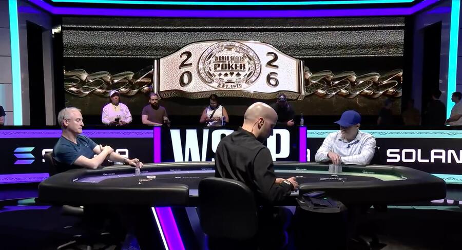 Dealer na WSOP rozdal karty obráceně