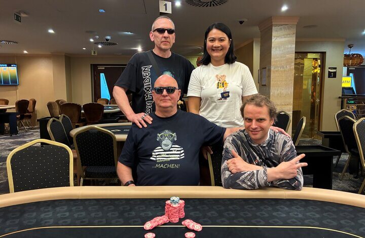 Kvartet nejlepších v&nbsp;turnaji PLO/NLH Mixed Turbo