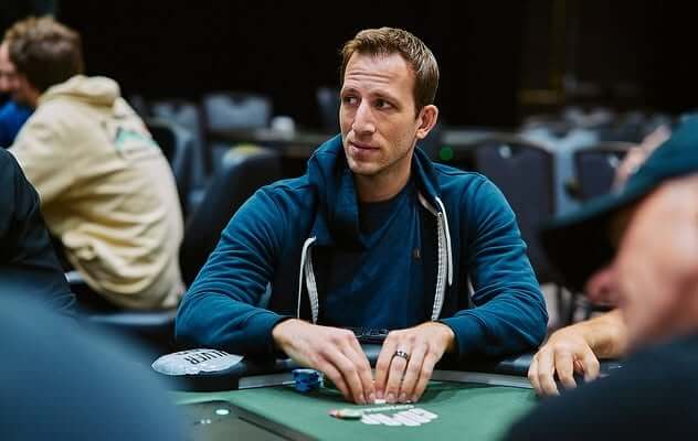 Benny Glaser přebírá nadvládu v&nbsp;Poker Players Championship