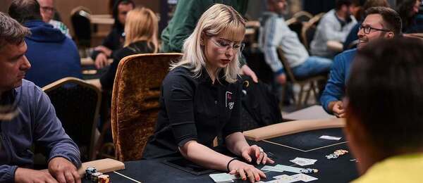 Zahrajte si poker v Grand Casinu Aš