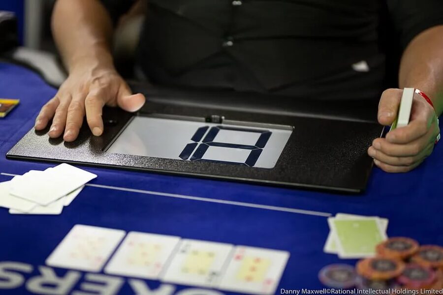 Podobně jako na EPT se shot clock zavádí i&nbsp;v&nbsp;Main Eventu WSOP
