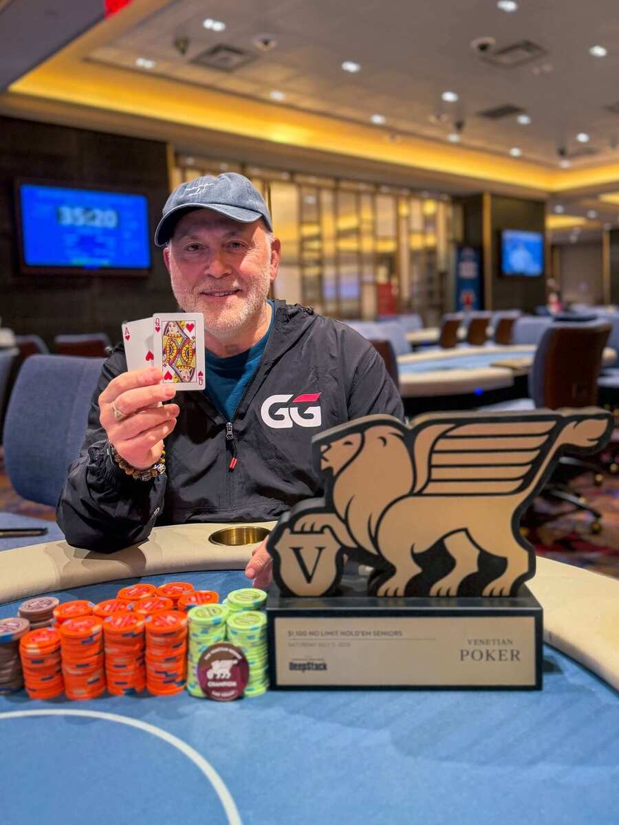 Šampion turnaje Jack Benson