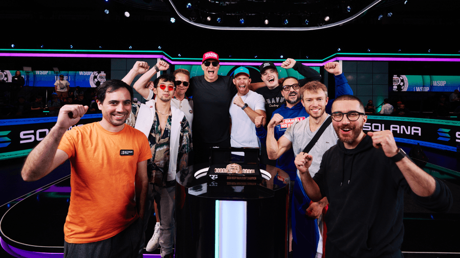 Startovní sestava finálového stolu Main Eventu WSOP