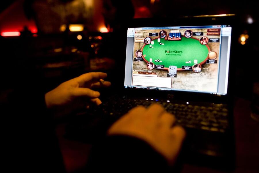 Mezi nelegální pokerové herny v&nbsp;ČR patří i&nbsp;PokerStars