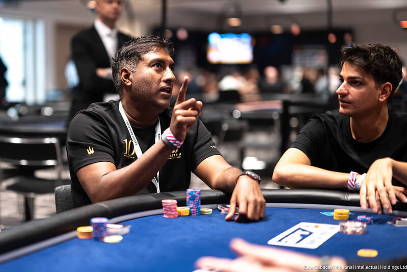 Vinny Lingham se stal šampionem €30.000 NLH Super High Roller Warm Up