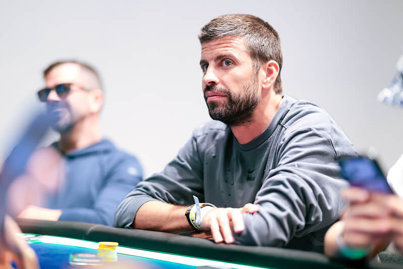 Gerard Pique bojoval o&nbsp;ITM v&nbsp;Super High Roller Warm Up