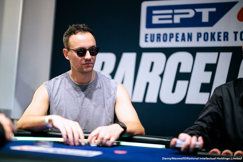 Tom Fuchs je chipleaderem v&nbsp;€100K SHR