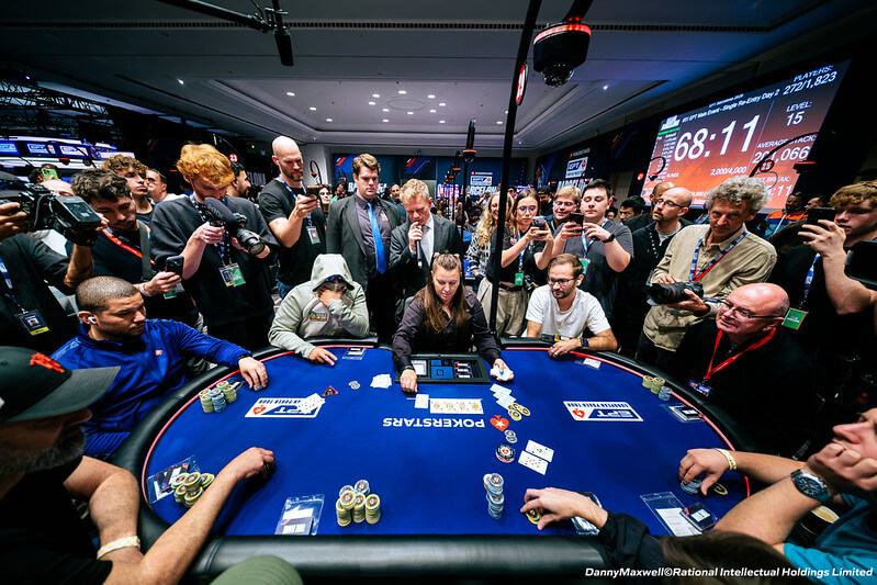 Bublina v&nbsp;EPT Main Eventu