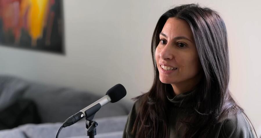 Gina Fiore v&nbsp;rozhovoru na YouTube kanále Blackjack Apprenticeship