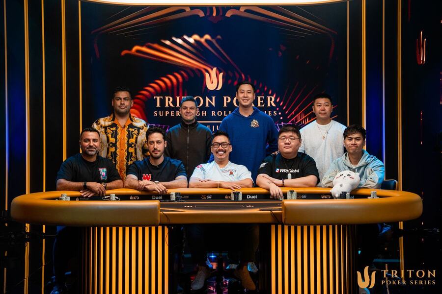 Finálový stůl Event #1: $15K NLH 8-Handed