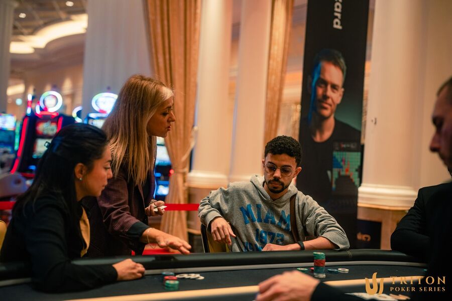 Kvalifikant Reda Achnit na Triton Poker Series v&nbsp;Jeju