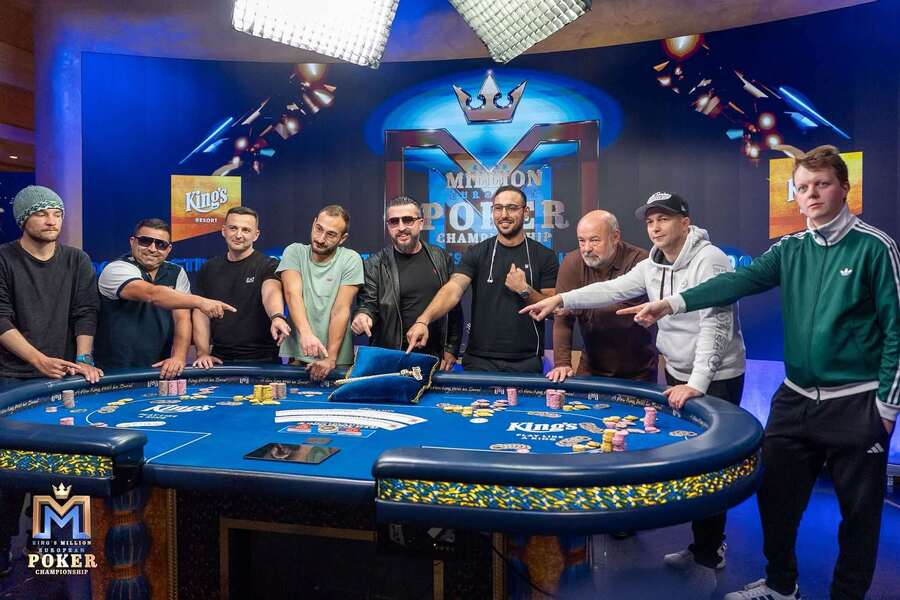 Na finálovém stole Monsterstacku jsme měli dvojnásobné zastoupení
