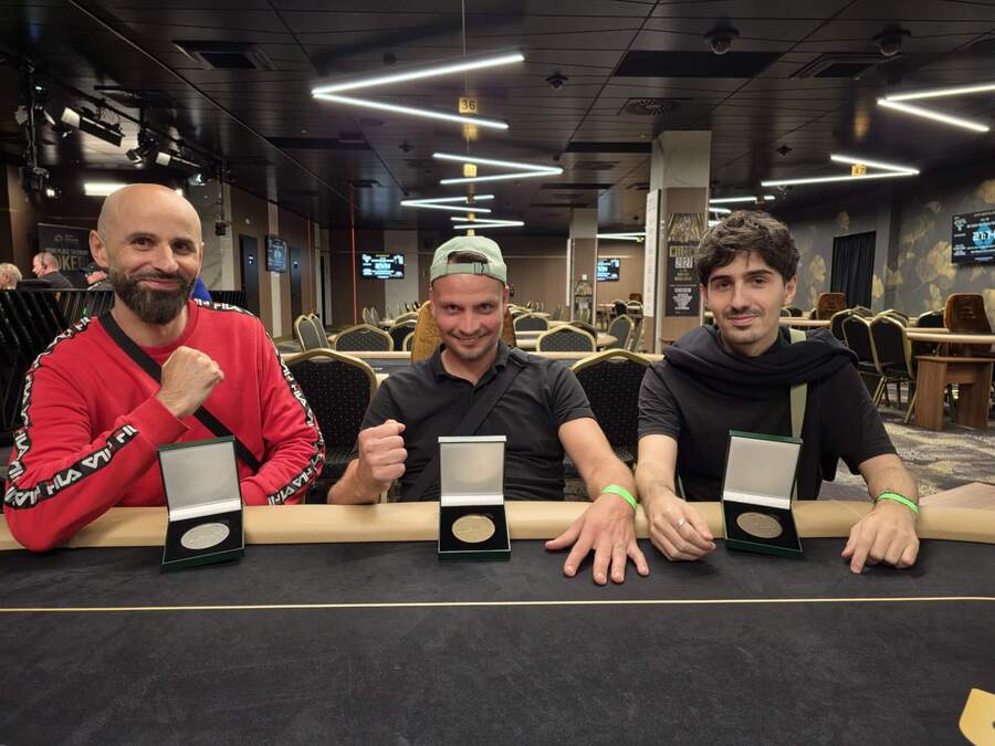 Medailisté v&nbsp;turnaji National PLO Championship