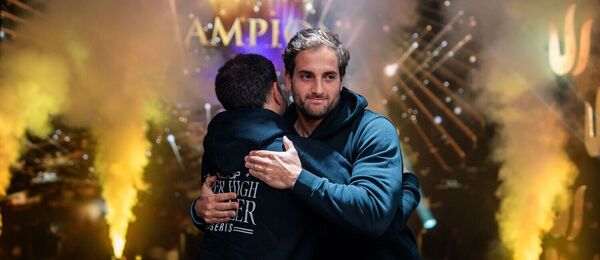 Joao Simao na Triton Poker Series